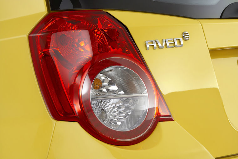 2009 Chevrolet Aveo5 Tail Light Picture