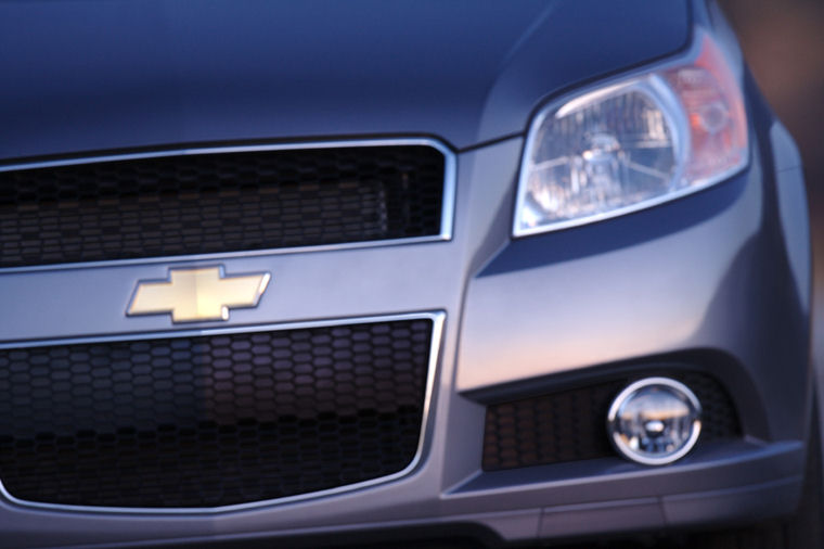 2009 Chevrolet Aveo5 Headlight Picture