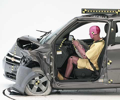 2009 Chevrolet Aveo IIHS Frontal Impact Crash Test Picture