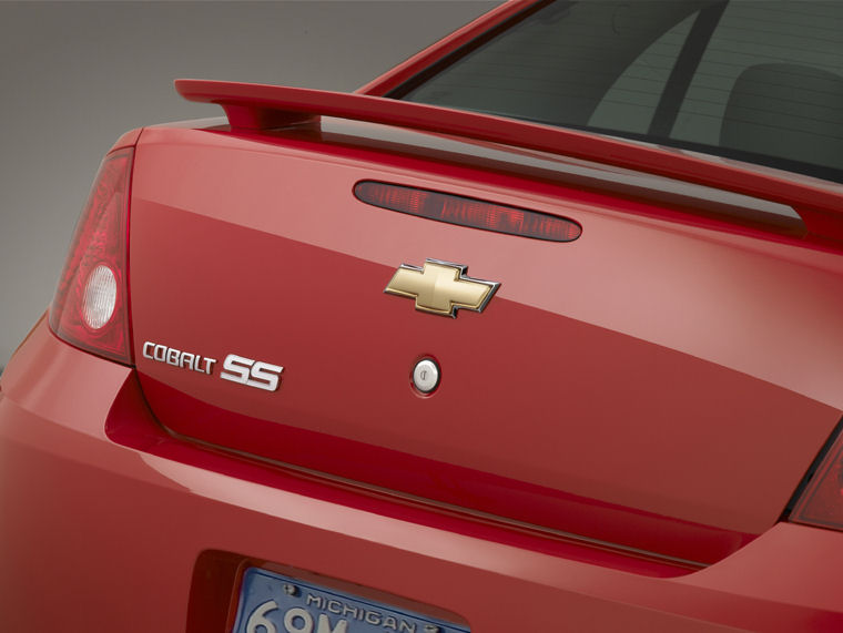 2006 Chevrolet (Chevy) Cobalt SS Sedan Rear Wing Picture