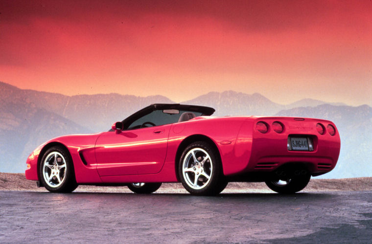 2002 Chevrolet Corvette Convertible Picture