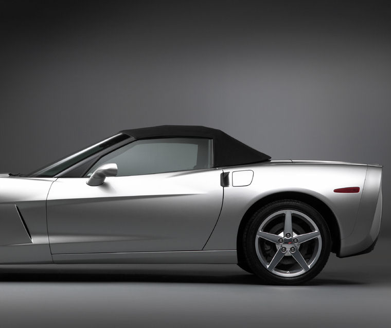 2005 Chevrolet Corvette Convertible Picture