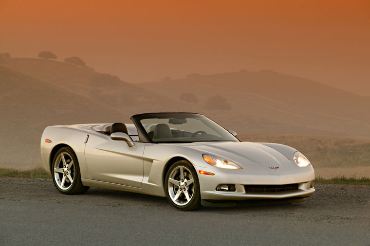 2005 Chevrolet Corvette Convertible Picture