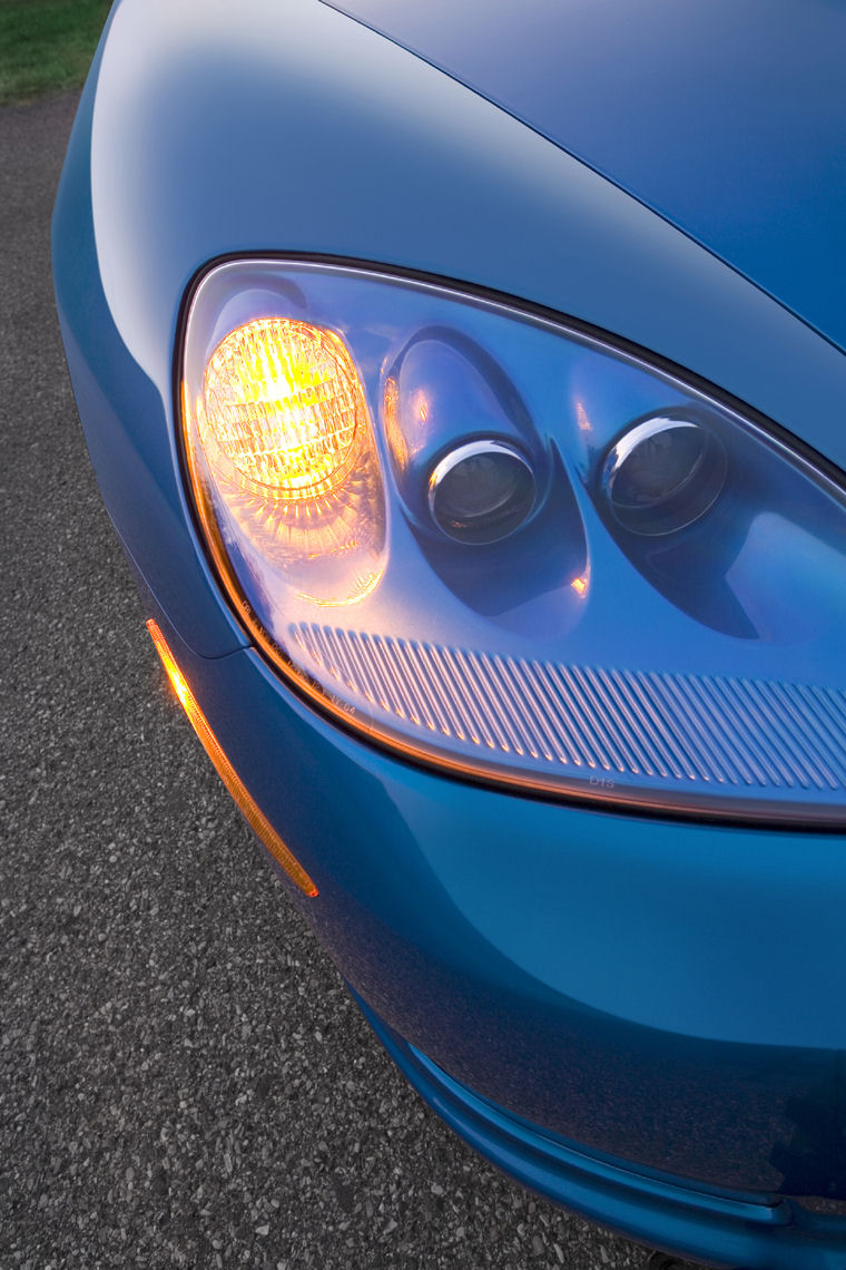 2008 Chevrolet Corvette Convertible Headlight Picture