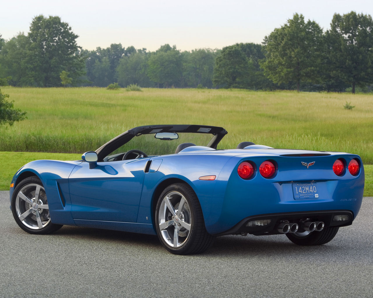 Chevrolet Corvette Desktop Wallpaper