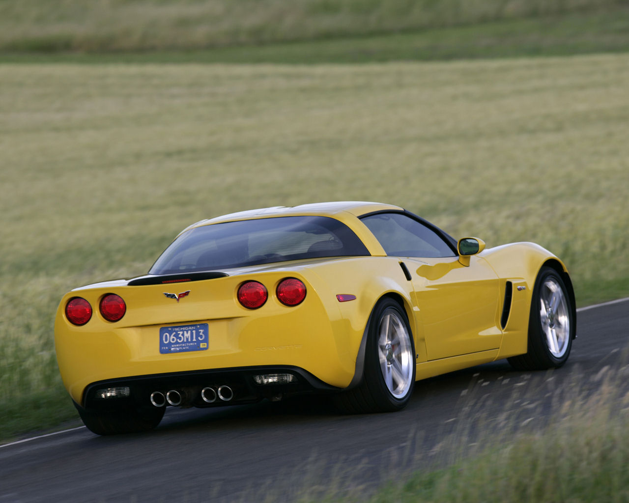 Chevrolet Corvette Desktop Wallpaper