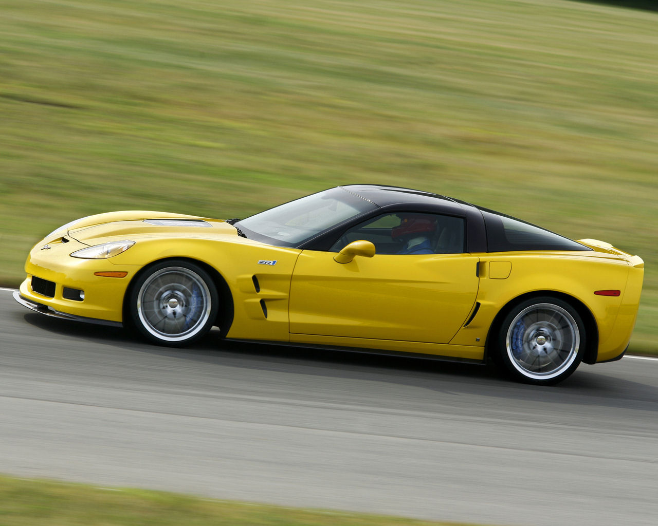 Chevrolet Corvette Desktop Wallpaper