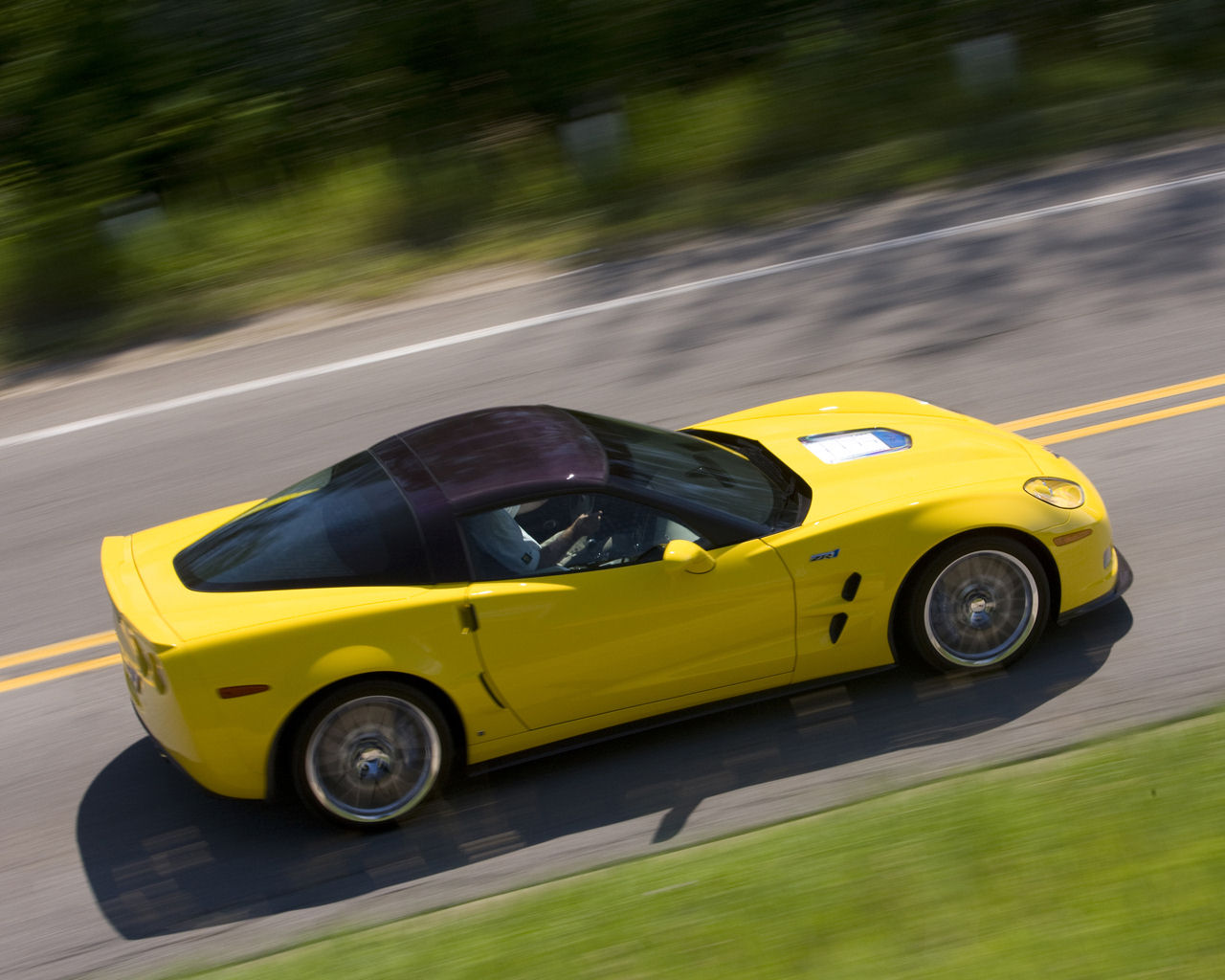 Chevrolet Corvette Desktop Wallpaper