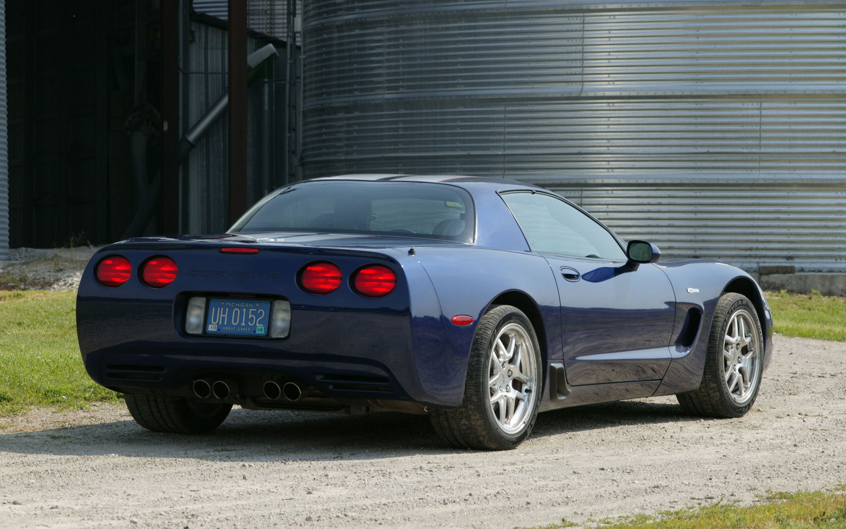 Chevrolet Corvette Desktop Wallpaper