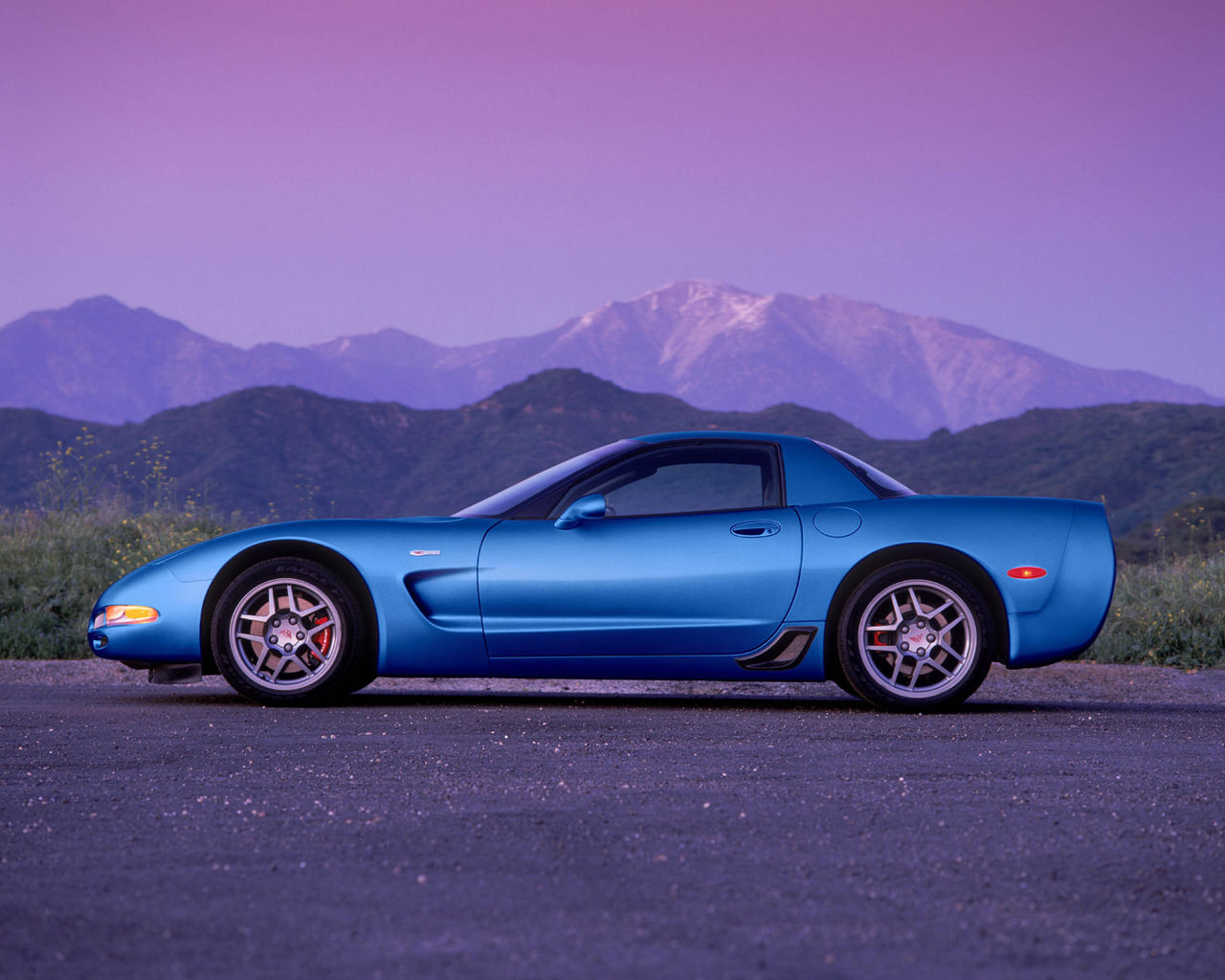 Chevrolet Corvette Desktop Wallpaper