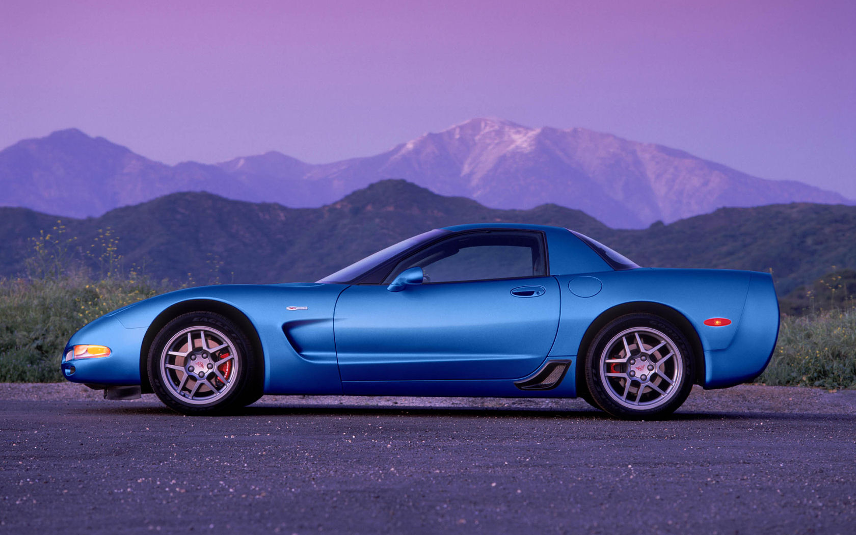 Chevrolet Corvette Desktop Wallpaper