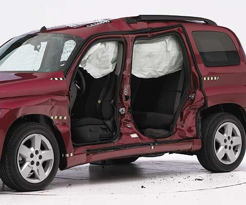 2008 Chevrolet HHR IIHS Side Impact Crash Test Picture