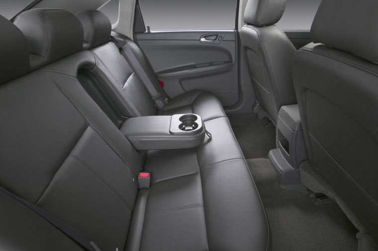 2008 Chevrolet Impala SS Rear Seats Picture