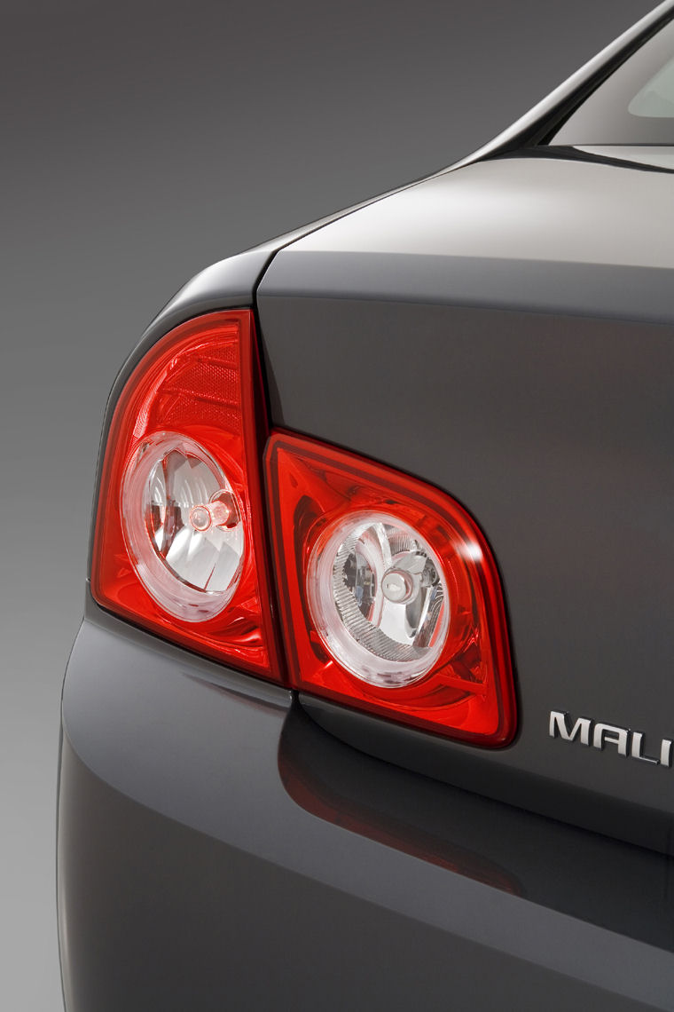 2008 Chevrolet (Chevy) Malibu LTZ Rearlight Picture