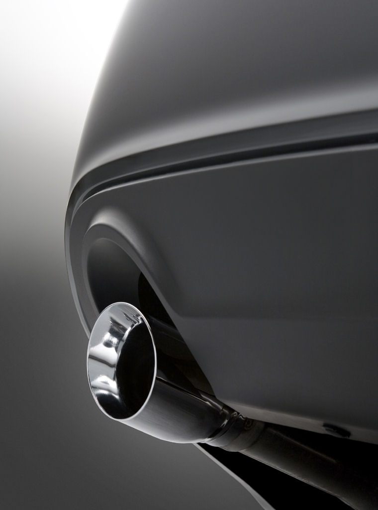 2009 Chevrolet (Chevy) Malibu LTZ Exhaust Tip Picture