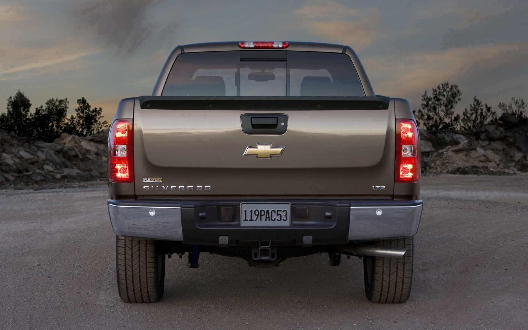 Chevrolet Silverado 1500 Desktop Wallpaper