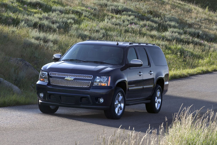 2008 Chevrolet Suburban 1500 Picture