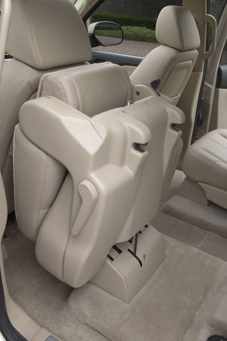 2008 Chevrolet Suburban 1500 Rear Seats Folded Picture