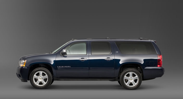 2008 Chevrolet Suburban 1500 Picture