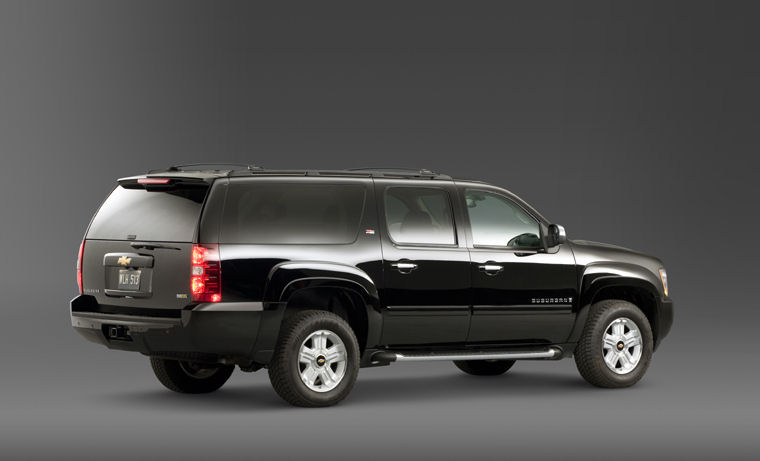 2009 Chevrolet Suburban 1500 Picture