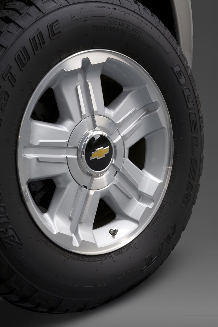 2008 Chevrolet Tahoe LTZ Rim Picture