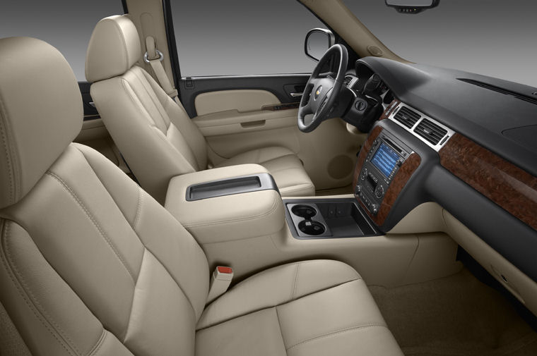 2009 Chevrolet Tahoe LTZ Front Seats Picture