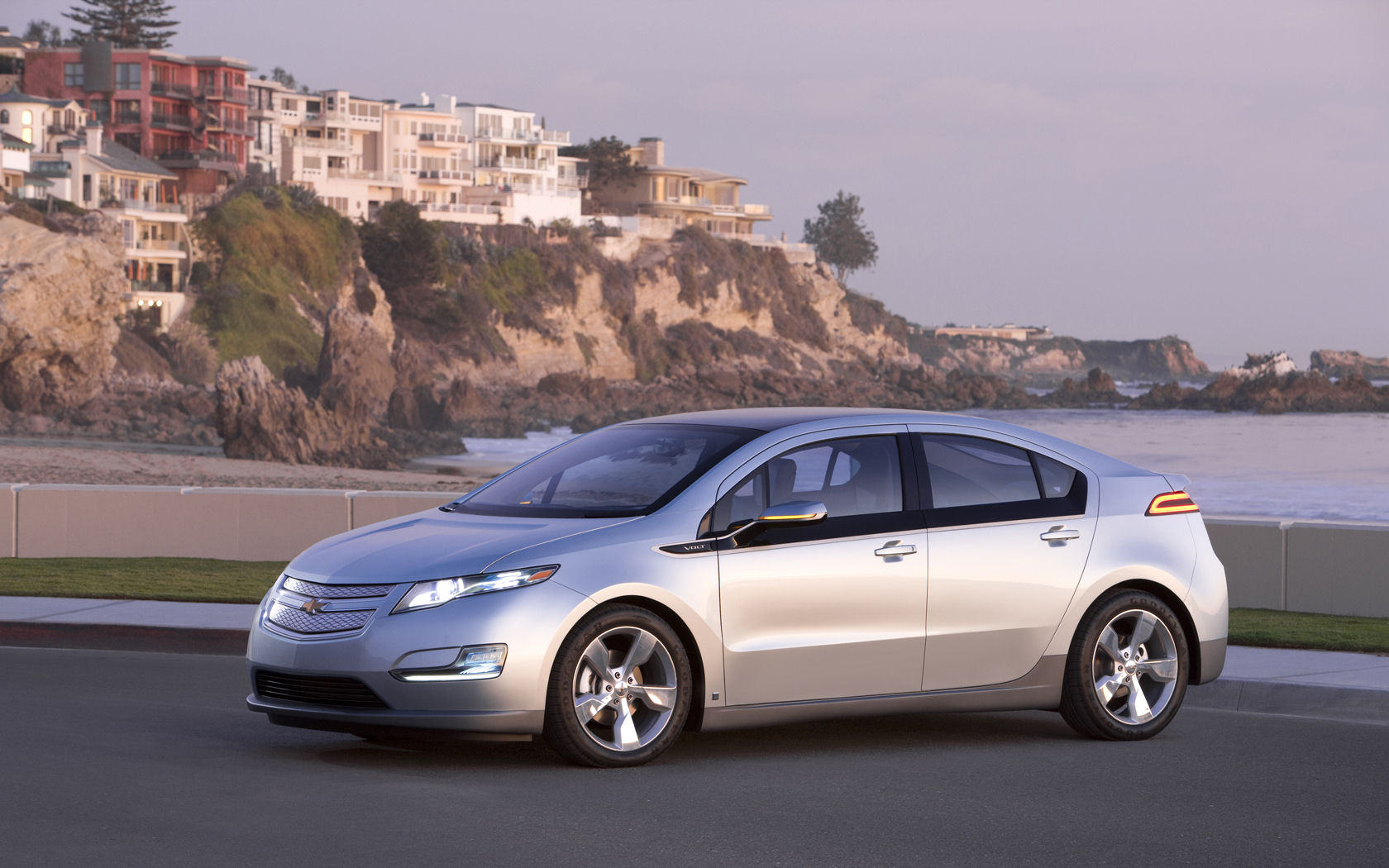 Chevrolet Volt Desktop Wallpaper