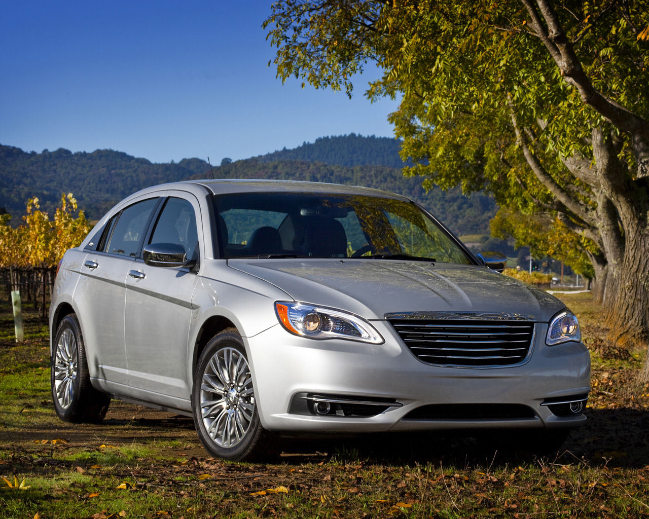 Chrysler 200 Desktop Wallpaper