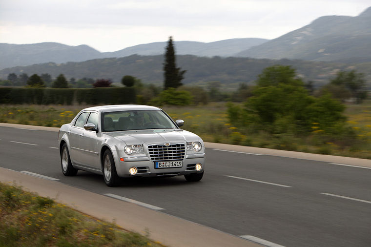 2005 Chrysler 300C Picture