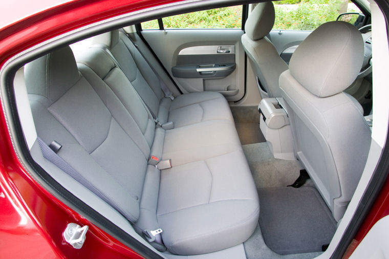 2008 Chrysler Sebring Sedan Rear Seats Picture