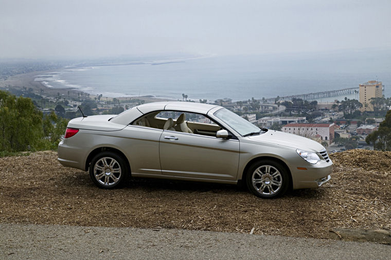 2009 Chrysler Sebring Limited Convertible Picture