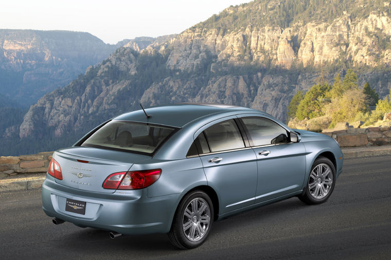 2010 Chrysler Sebring Limited Sedan Picture