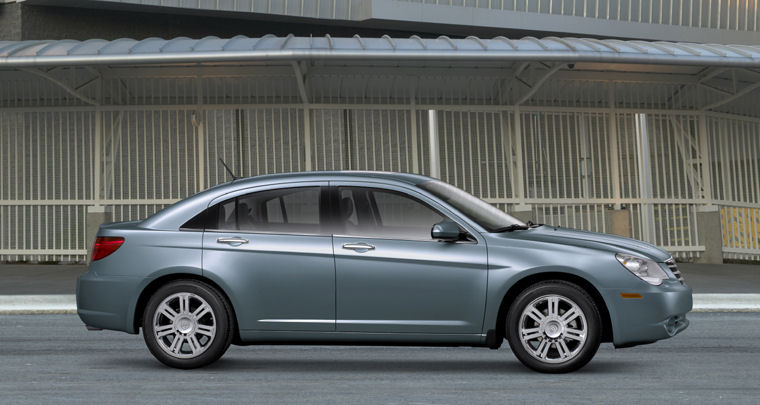 2010 Chrysler Sebring Limited Sedan Picture