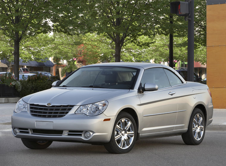 2010 Chrysler Sebring Limited Convertible Picture