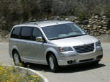 Chrysler Town & Country Wallpaper