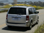 Chrysler Town & Country Wallpaper