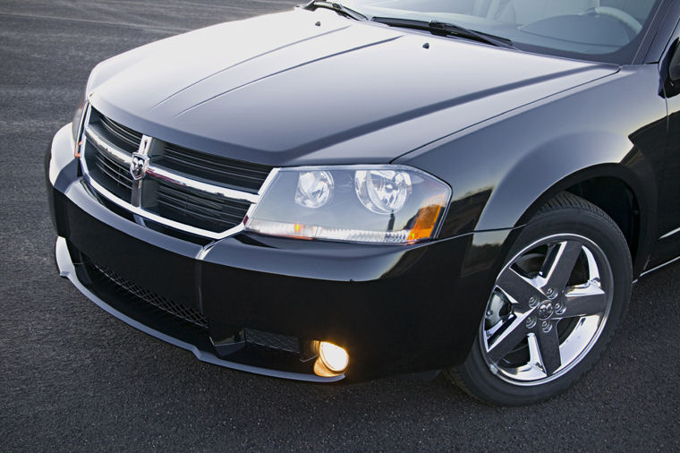 2008 Dodge Avenger R/T Headlight Picture