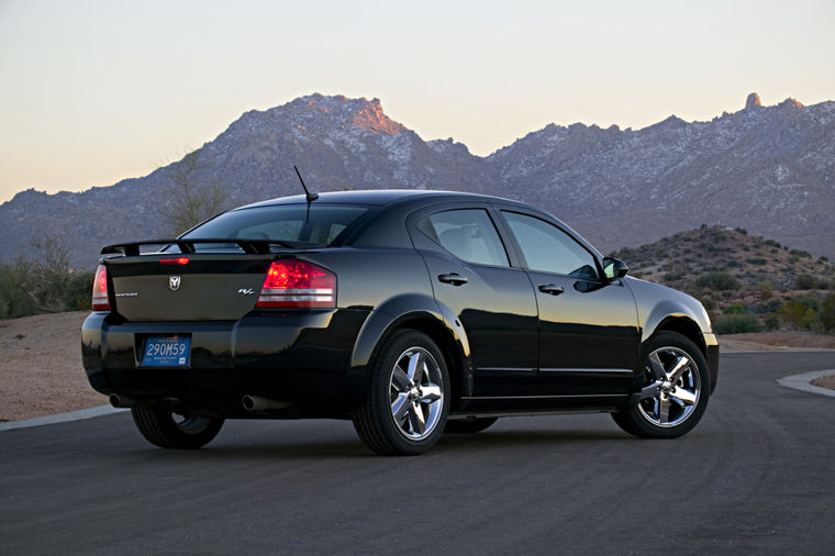 2010 Dodge Avenger R/T Picture