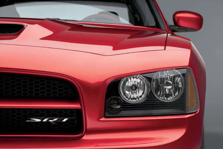 2008 Dodge Charger SRT8 Headlight Picture