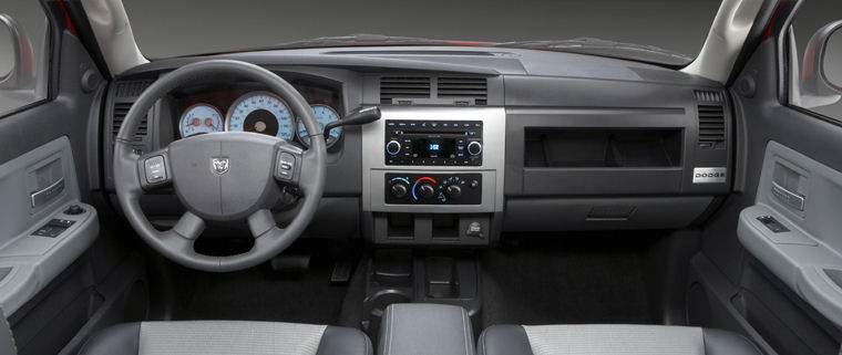 2008 Dodge Dakota Extended Cab SLT Cockpit Picture