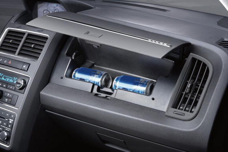 2009 Dodge Journey Glove Box Picture