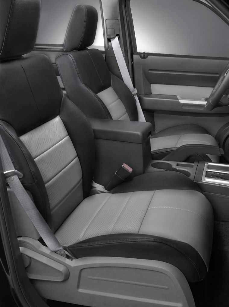 2009 Dodge Nitro SLT Front Seats Picture