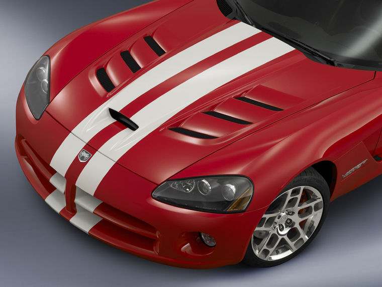 2009 Dodge Viper GTS Headlight Picture