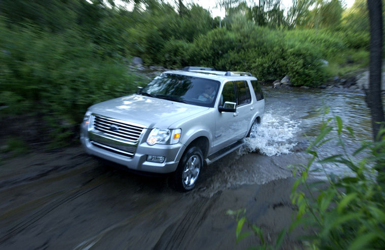 2006 Ford Explorer Picture