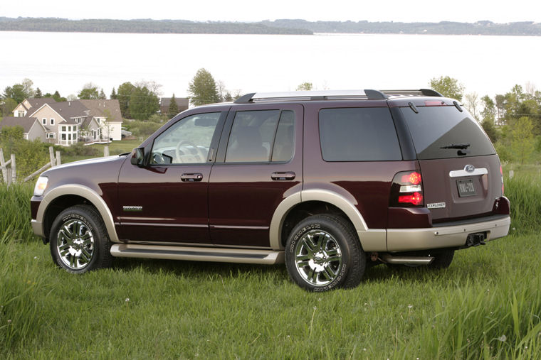 2006 Ford Explorer Eddie Bauer Picture