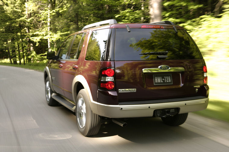 2006 Ford Explorer Eddie Bauer Picture