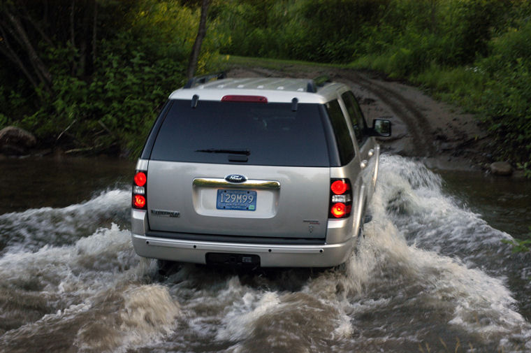 2006 Ford Explorer Picture