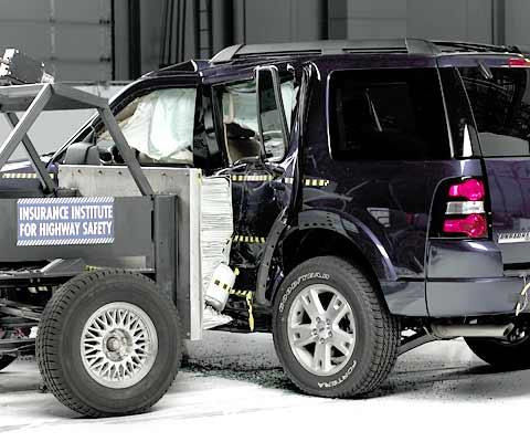 2009 Ford Explorer IIHS Side Impact Crash Test Picture