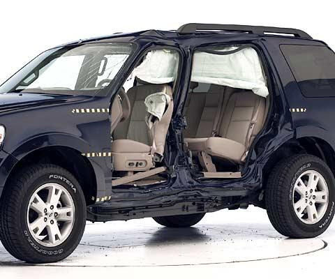 2009 Ford Explorer IIHS Side Impact Crash Test Picture