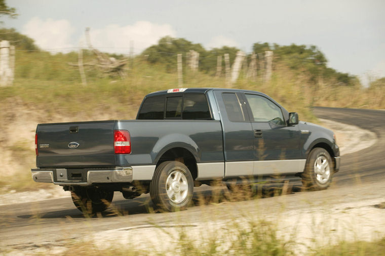 2004 Ford F150 Super Cab Picture